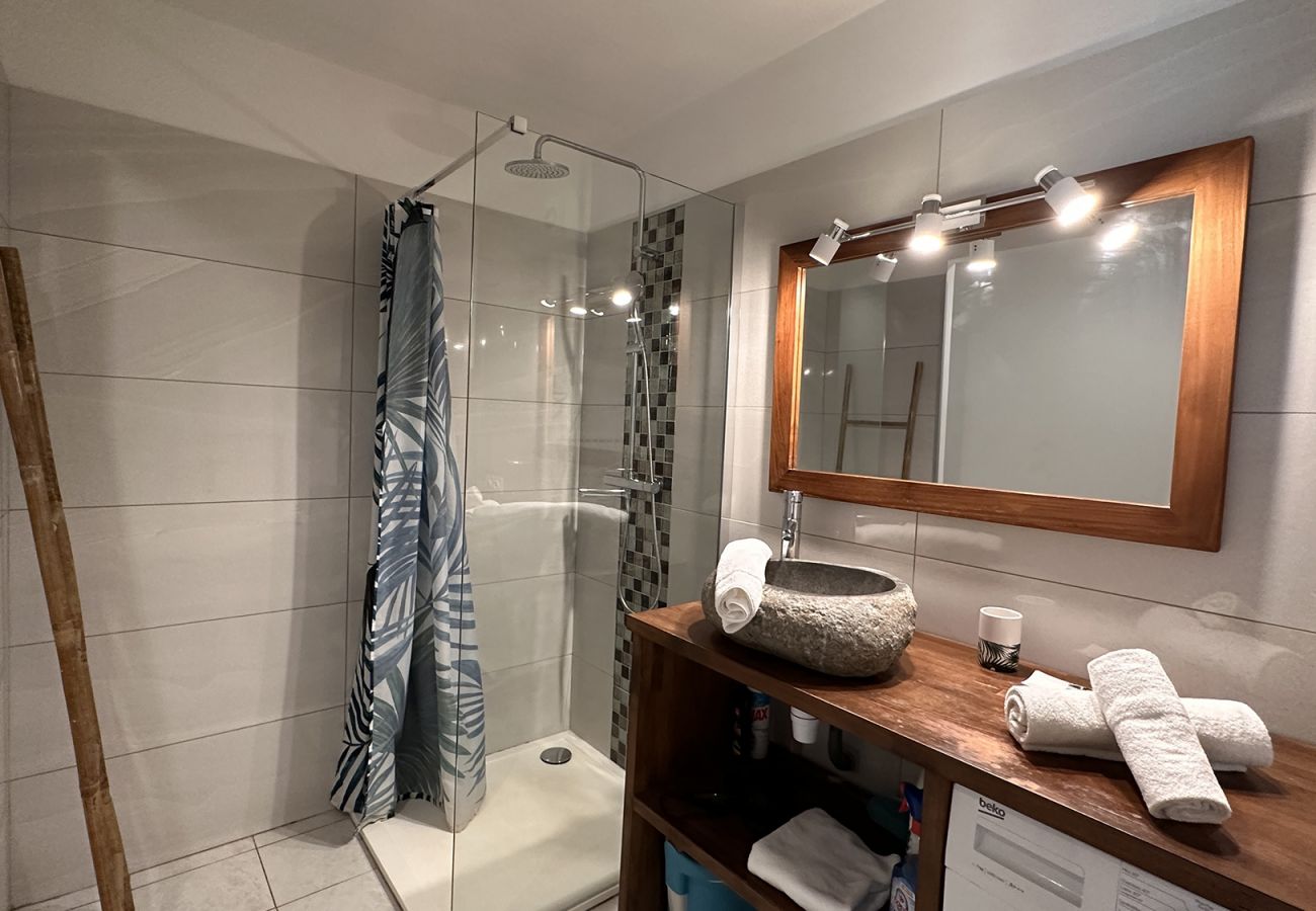 Apartment in Les Trois-Ilets - Indigo, 4 pers, superbe vue mer, plage