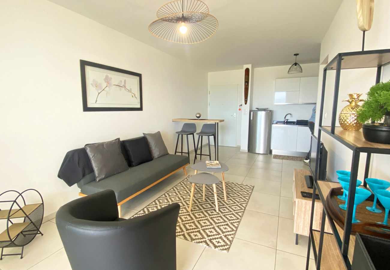 Apartment in Les Trois-Ilets - Le Marmoris, 2 pers, app neuf, vue mer