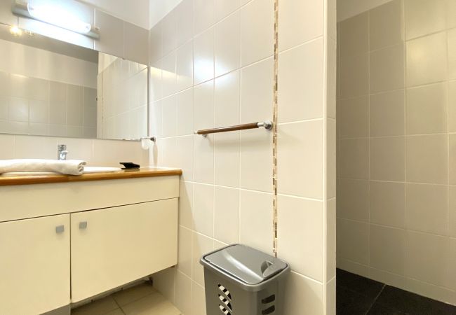 Apartment in Les Trois-Ilets - Kalypsa, 4 pers, standing, vue mer, plage Apartment in Les Trois-Ilets - Kalypsa, 4 pers, standing, vue mer, plage