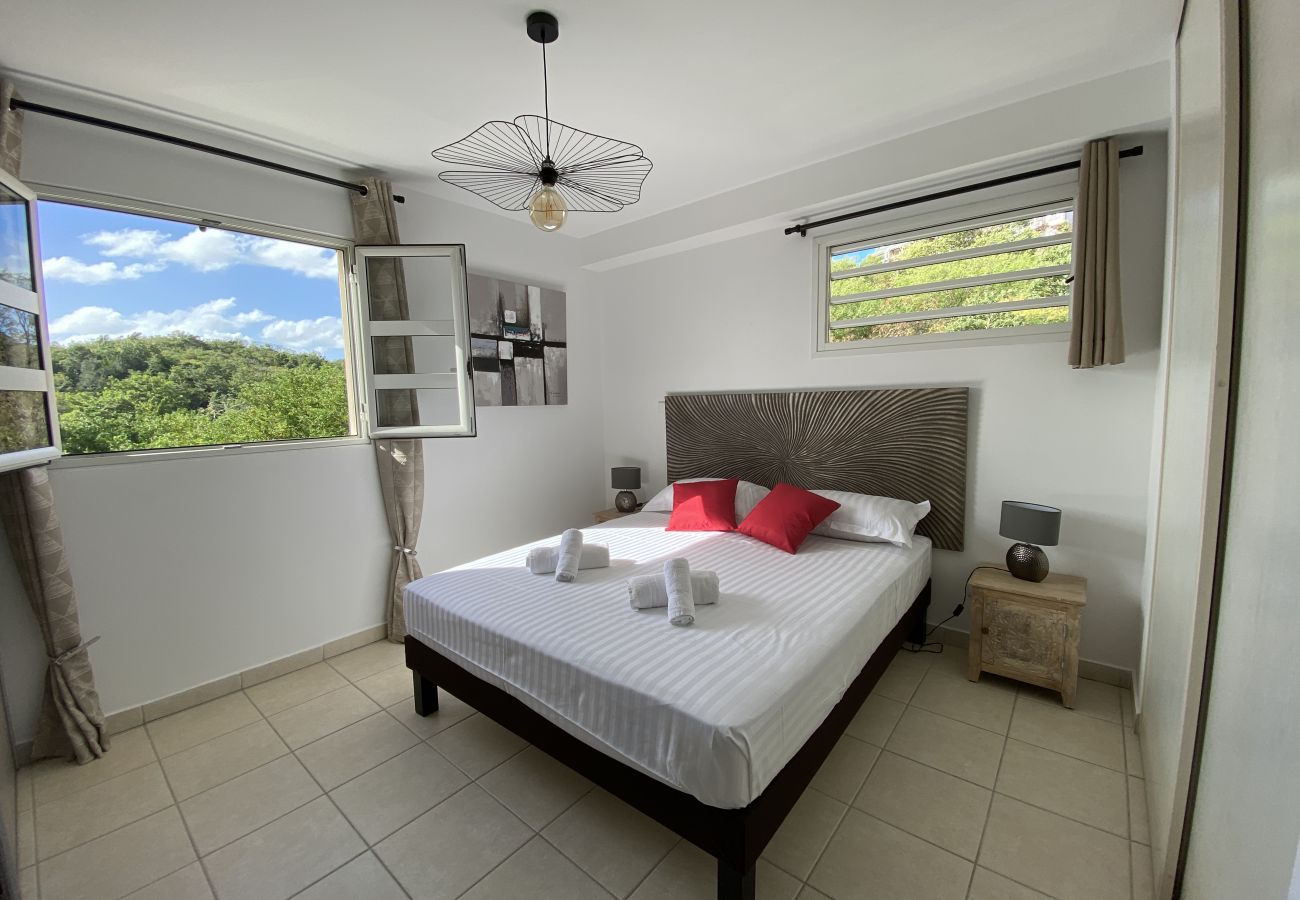 Apartment in Les Trois-Ilets - Kalypsa, 4 pers, standing, vue mer, plage