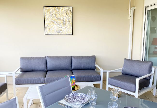 Apartment in Les Trois-Ilets - Ti Bonheur, 4 pers, vue mer, spacieux Apartment in Les Trois-Ilets - Ti Bonheur, 4 pers, vue mer, spacieux