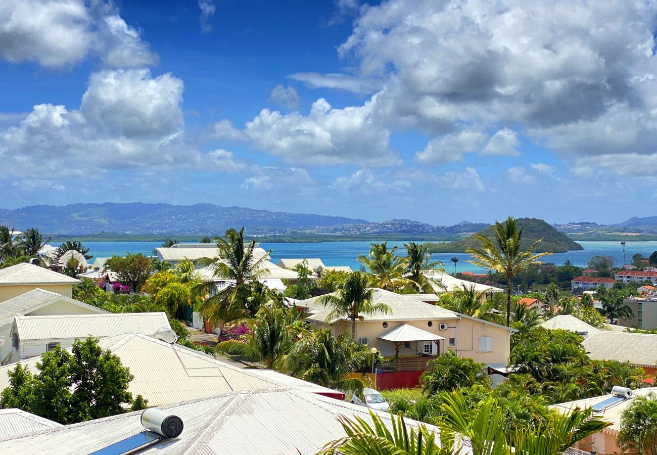 Apartment in Les Trois-Ilets - Ti Bonheur, 4 pers, vue mer, spacieux