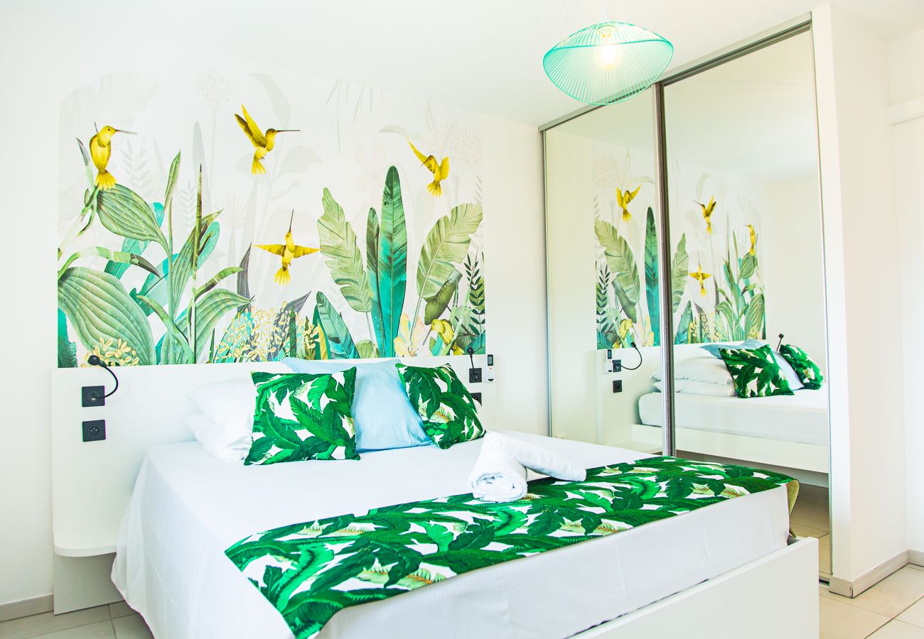 Apartment in Les Trois-Ilets - Secret de l'Anse, 6 pers, standing, vue mer