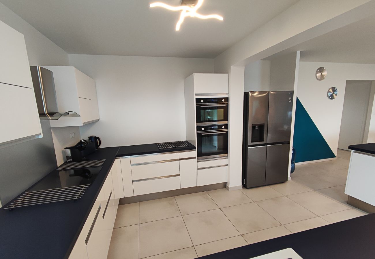 Apartment in Les Trois-Ilets - Secret de l'Anse, 6 pers, standing, vue mer