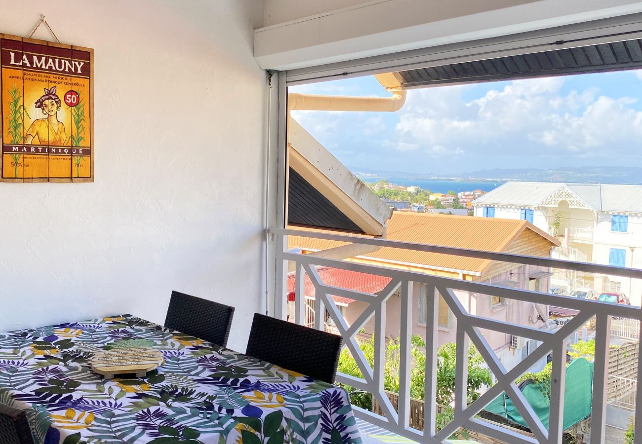 Apartment in Les Trois-Ilets - Ti Caraïbes, 4 pers, piscine, vue mer