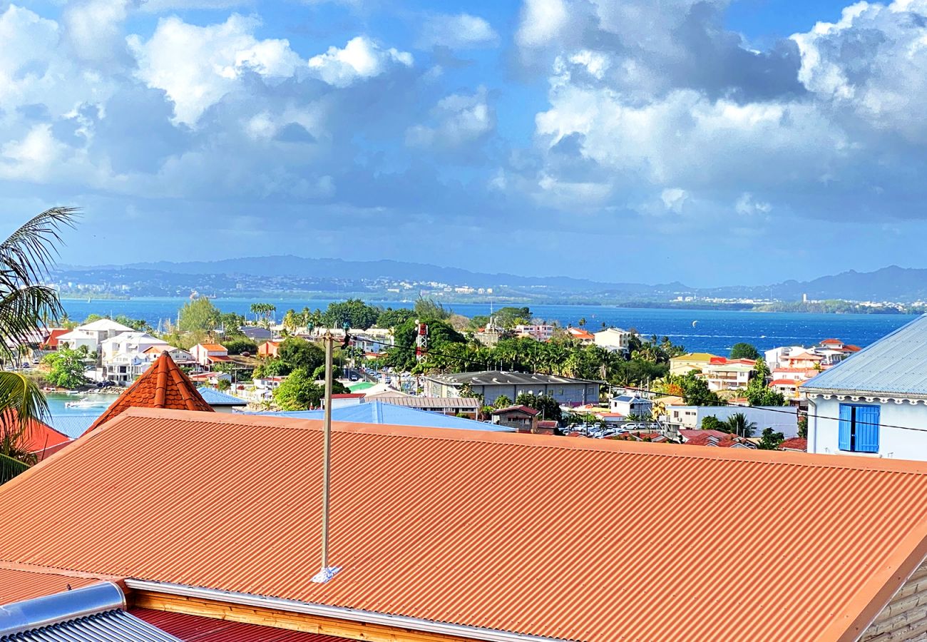 Apartment in Les Trois-Ilets - Ti Caraïbes, 4 pers, piscine, vue mer