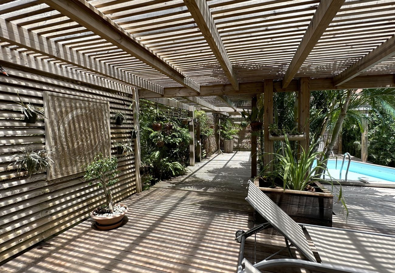 Villa in Les Trois-Ilets - Ty Natur, villa 8 pers, piscine, calme, vue me