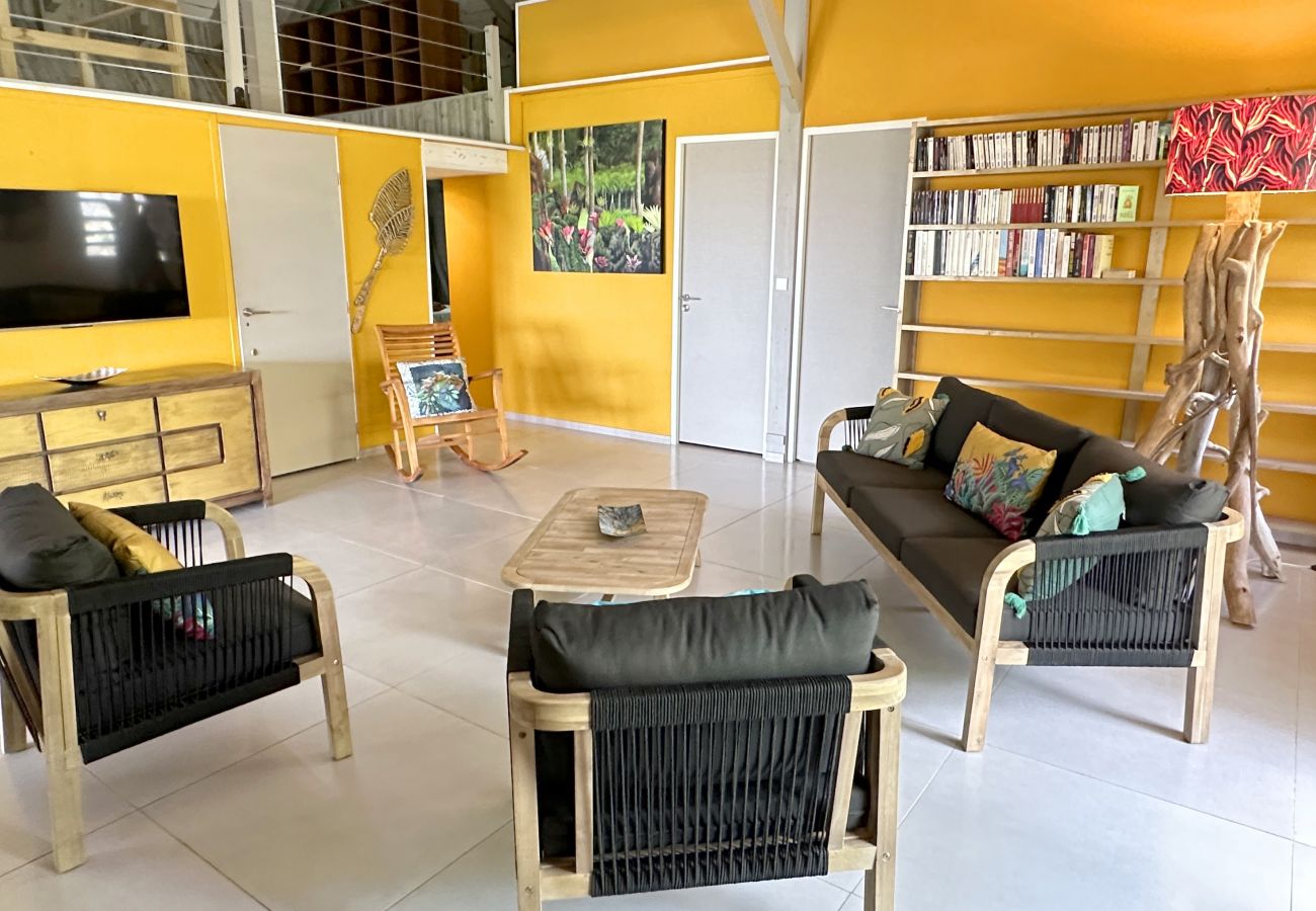 Villa in Les Trois-Ilets - Ty Natur, villa 8 pers, piscine, calme, vue me