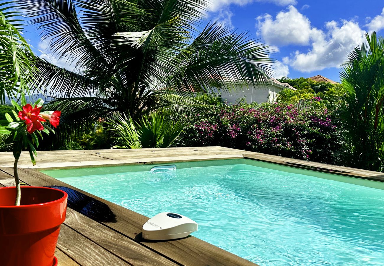 Villa in Les Trois-Ilets - Ty Natur, villa 8 pers, piscine, calme, vue me