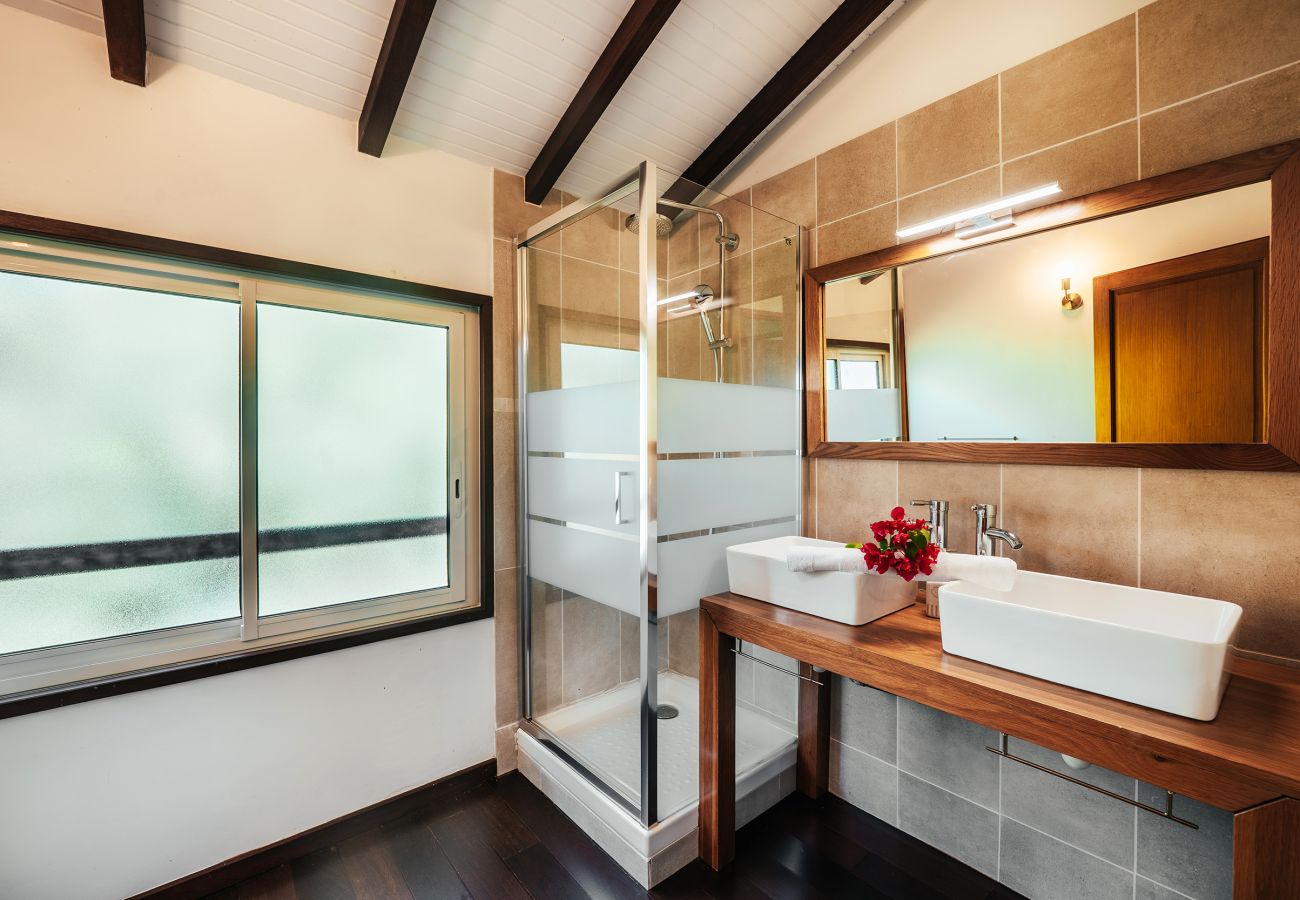 Apartment in Les Trois-Ilets - Les Bougainvilliers Duplex 8 pers, piscine, vue