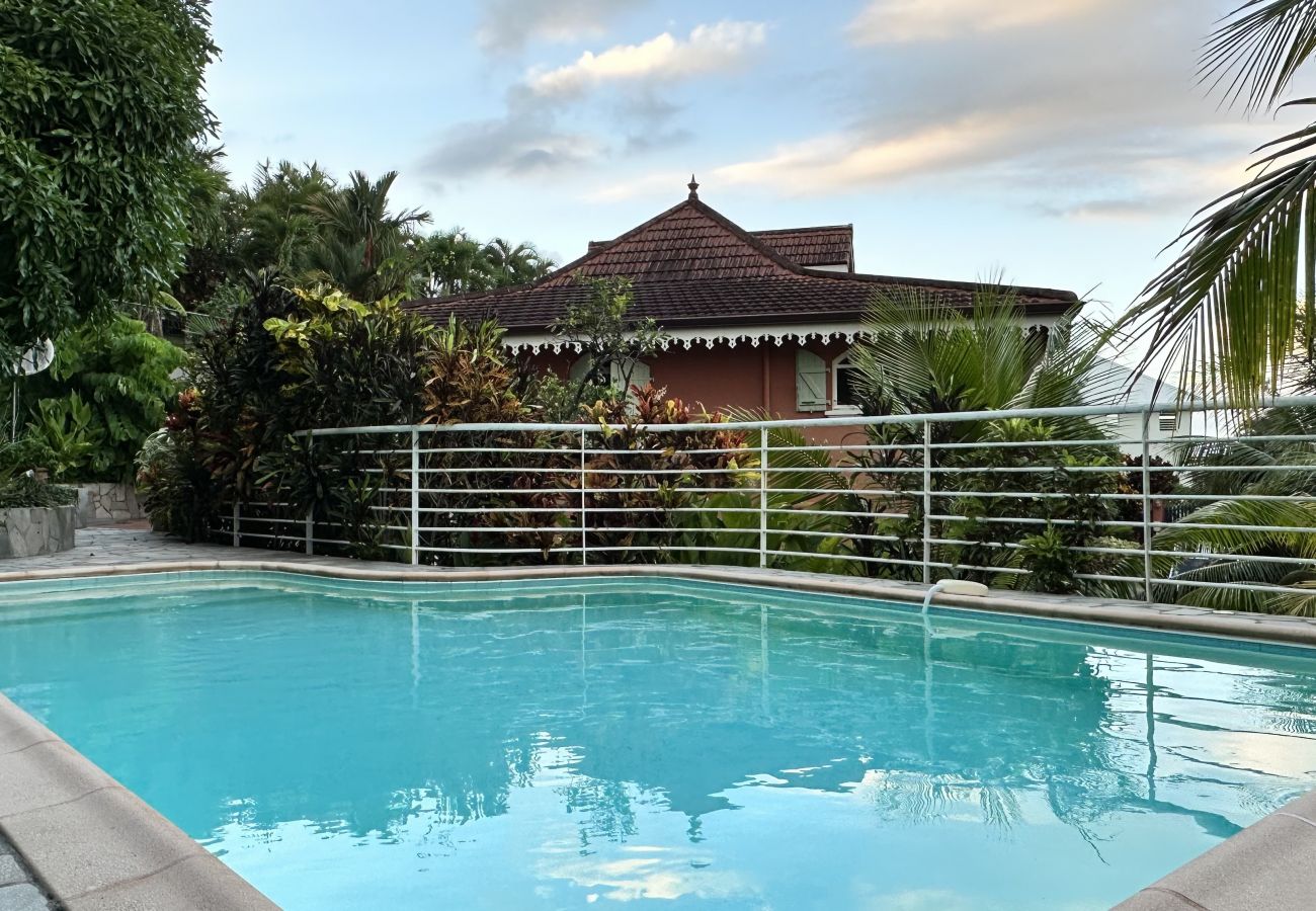Villa in Les Trois-Ilets - La Pagerie, bas de Villa, 4 pers, piscine