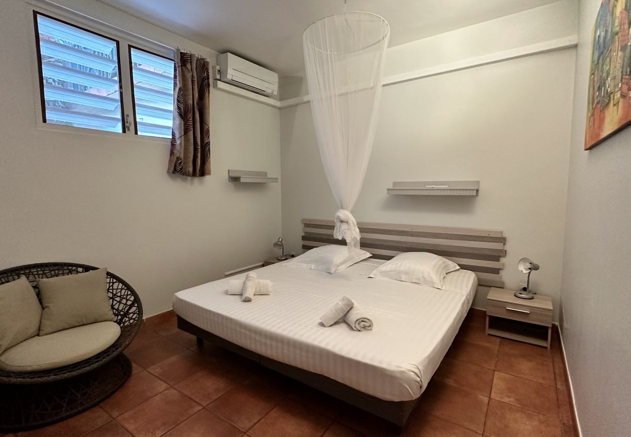 Villa in Les Trois-Ilets - La Pagerie, bas de Villa, 4 pers, piscine