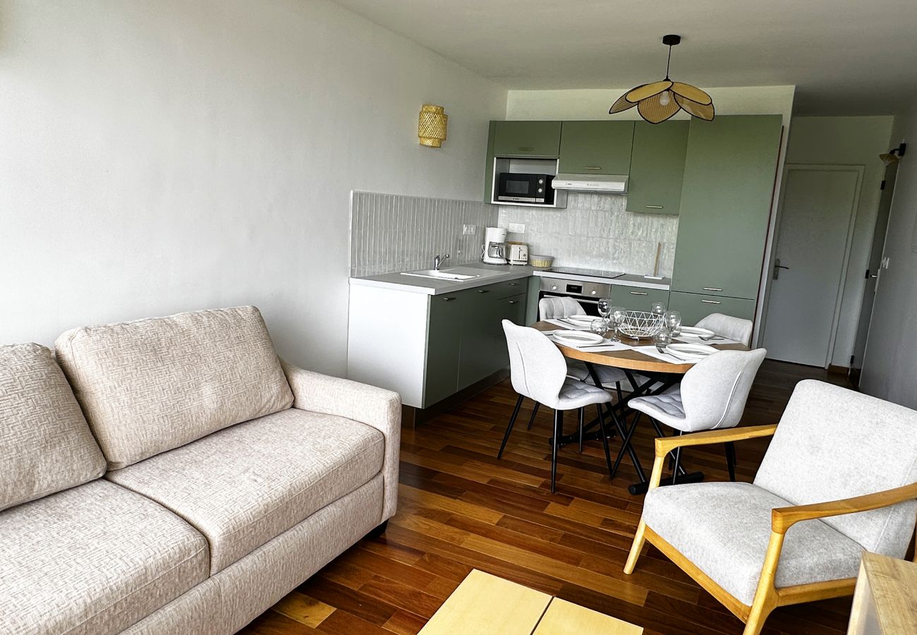 Apartment in Les Trois-Ilets - Pren Plési, 4 pers, rénové, calme, vue mer