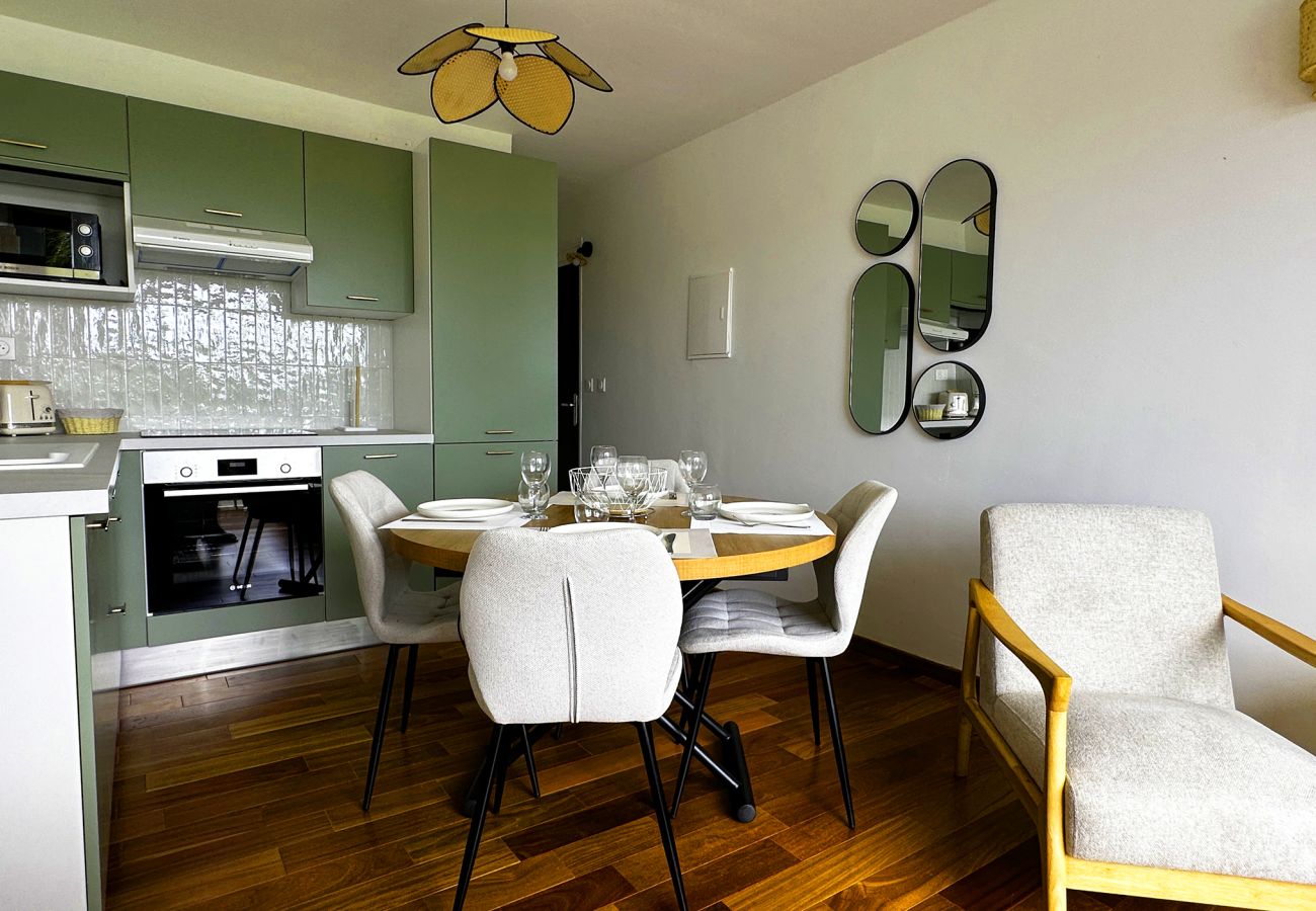 Apartment in Les Trois-Ilets - Pren Plési, 4 pers, rénové, calme, vue mer