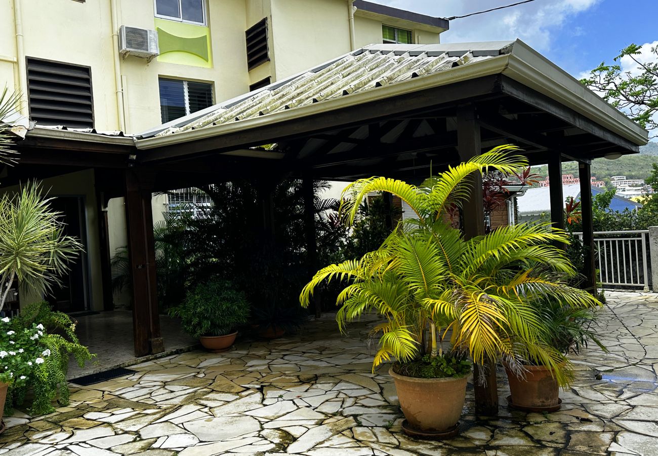 Apartment in Les Trois-Ilets - Pren Plési, 4 pers, rénové, calme, vue mer