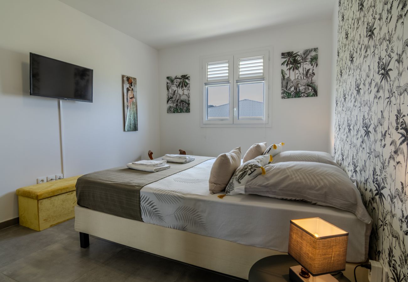 Apartment in Les Trois-Ilets - Trésor De La Baie, logement de haut standing avec