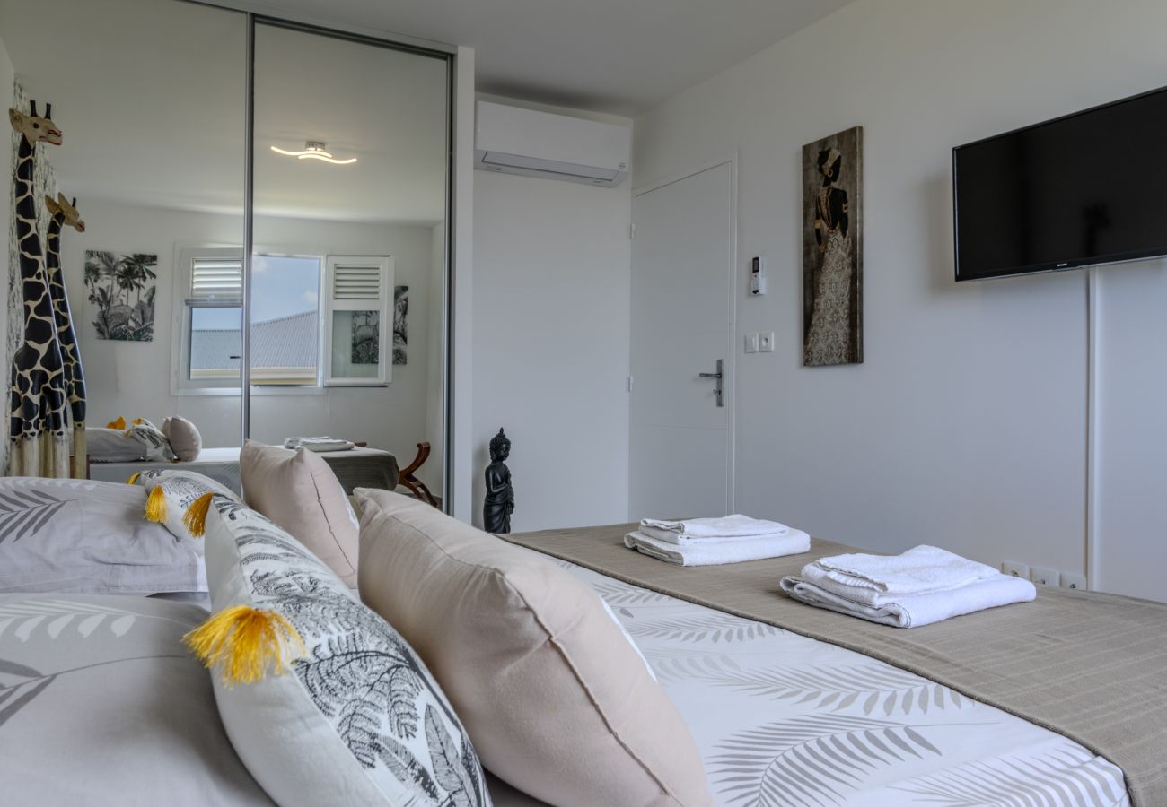 Apartment in Les Trois-Ilets - Trésor De La Baie, logement de haut standing avec