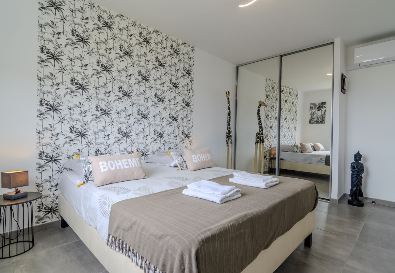 Apartment in Les Trois-Ilets - Trésor De La Baie, logement de haut standing avec