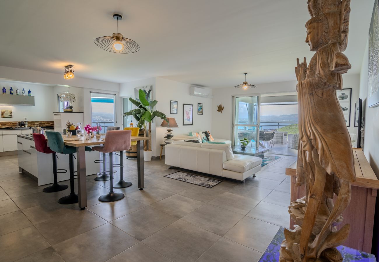 Apartment in Les Trois-Ilets - Trésor De La Baie, logement de haut standing avec