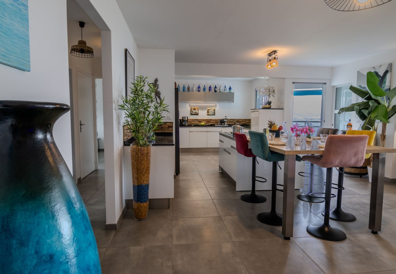 Apartment in Les Trois-Ilets - Trésor De La Baie, logement de haut standing avec