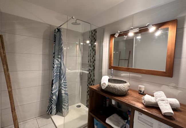 Appartement à Les Trois-Ilets - Indigo, 4 pers, superbe vue mer, plage Appartement à Les Trois-Ilets - Indigo, 4 pers, superbe vue mer, plage