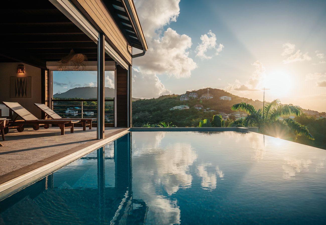 Appartement à Les Trois-Ilets - Les Bougainvilliers Duplex 8 pers, piscine, vue