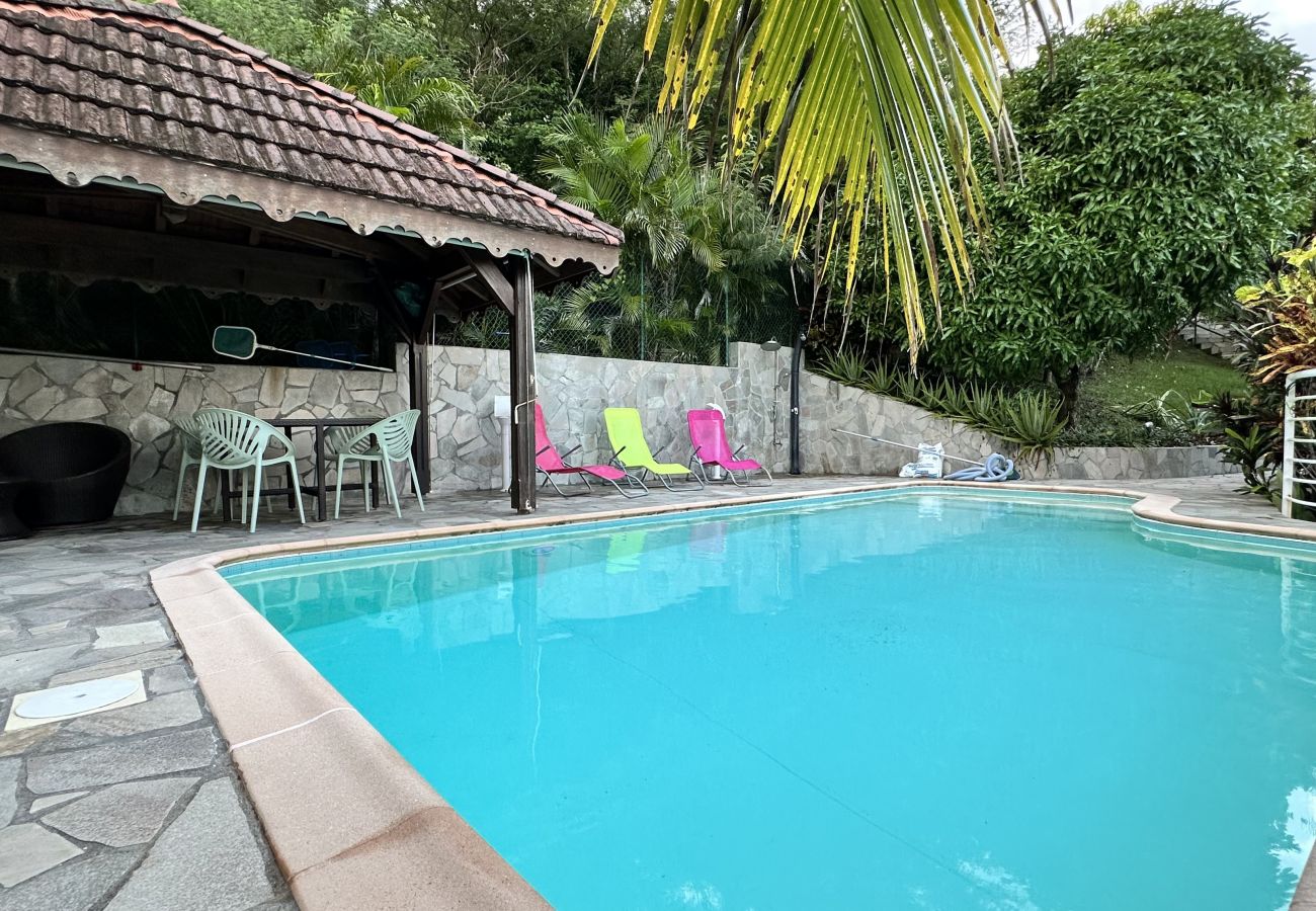 Villa à Les Trois-Ilets - La Pagerie, bas de Villa, 4 pers, piscine