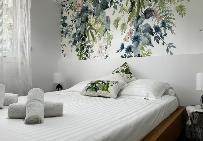 Appartement à Les Trois-Ilets - Mi Plési, 4 pers, spacieux, élégant,vue dégagée Appartement à Les Trois-Ilets - Mi Plési, 4 pers, spacieux, élégant,vue dégagée