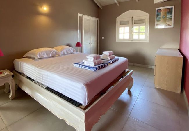 Villa à Les Trois-Ilets - Ti Paradi, villa 12 pers, 2 piscines, vue golf mer Villa à Les Trois-Ilets - Ti Paradi, villa 12 pers, 2 piscines, vue golf mer