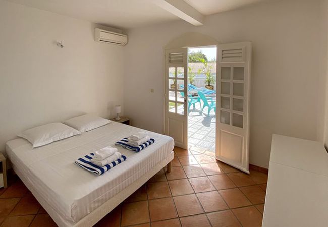 Villa à Les Trois-Ilets - Ti Paradi, villa 12 pers, 2 piscines, vue golf mer Villa à Les Trois-Ilets - Ti Paradi, villa 12 pers, 2 piscines, vue golf mer