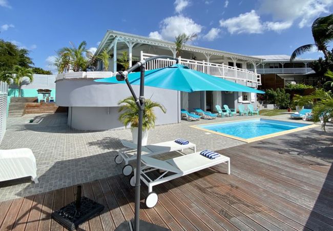 Villa à Les Trois-Ilets - Ti Paradi, villa 12 pers, 2 piscines, vue golf mer Villa à Les Trois-Ilets - Ti Paradi, villa 12 pers, 2 piscines, vue golf mer