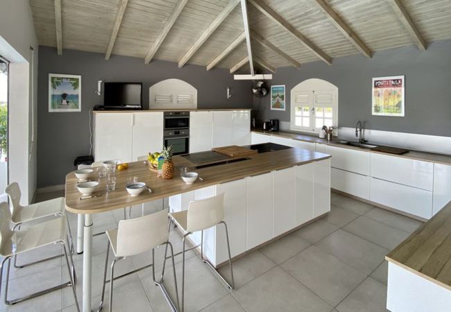 Villa à Les Trois-Ilets - Ti Paradi, villa 12 pers, 2 piscines, vue golf mer Villa à Les Trois-Ilets - Ti Paradi, villa 12 pers, 2 piscines, vue golf mer