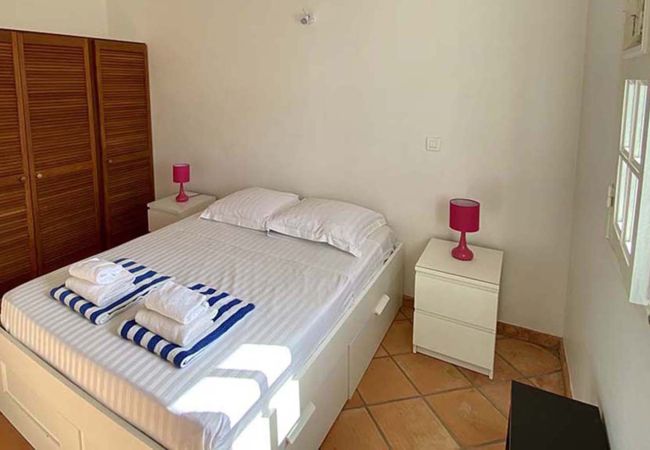 Villa à Les Trois-Ilets - Ti Paradi, villa 12 pers, 2 piscines, vue golf mer Villa à Les Trois-Ilets - Ti Paradi, villa 12 pers, 2 piscines, vue golf mer