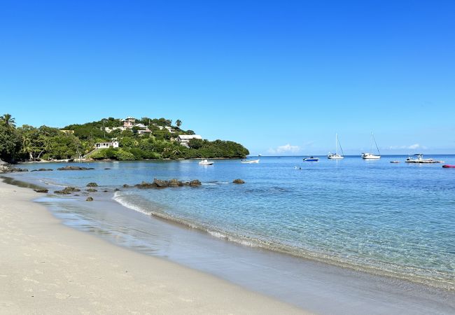 Villa à Les Trois-Ilets - Ti Paradi, villa 12 pers, 2 piscines, vue golf mer Villa à Les Trois-Ilets - Ti Paradi, villa 12 pers, 2 piscines, vue golf mer