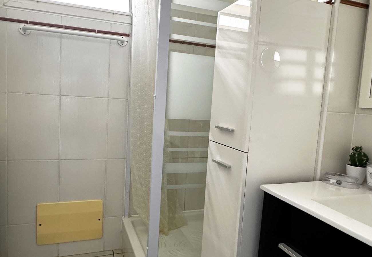 Appartement à Les Trois-Ilets - Ti Colibri, 4 pers, appartement calme proche plage